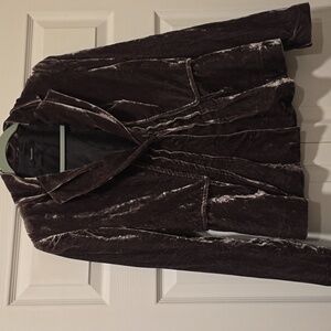 Tahari crushed velvet blazer